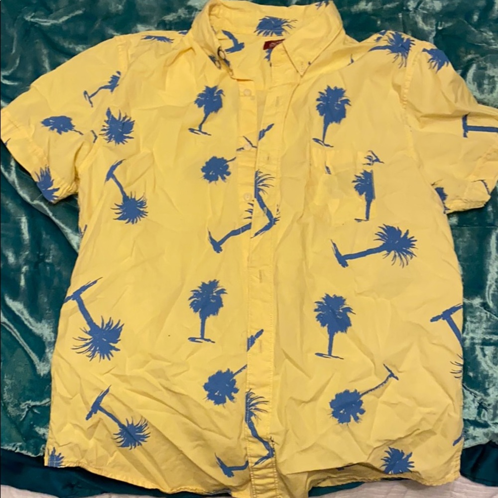 Palm tree button down